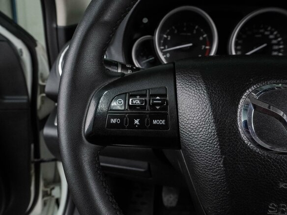 2011 Mazda 6 II (GH) Рестайлинг, белый - вид 14