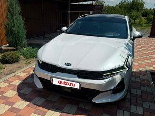 2020 Kia K5 III, белый, 2750000 рублей, вид 1