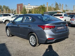 2019 Hyundai Solaris II, серый, 1299000 рублей, вид 3