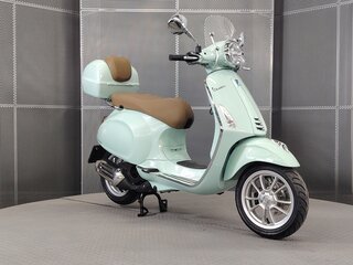 2022 Vespa Primavera, зелёный, 437000 рублей, вид 2