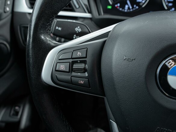 2021 BMW X1 18i sDrive II (F48) Рестайлинг, синий, 2490000 рублей - вид 15