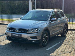 2019 Volkswagen Tiguan II, серебристый, 2859000 рублей, вид 3