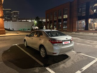 2018 Toyota Corolla XI (E160, E170, E180) Рестайлинг 1, серебристый, 1549000 рублей, вид 3