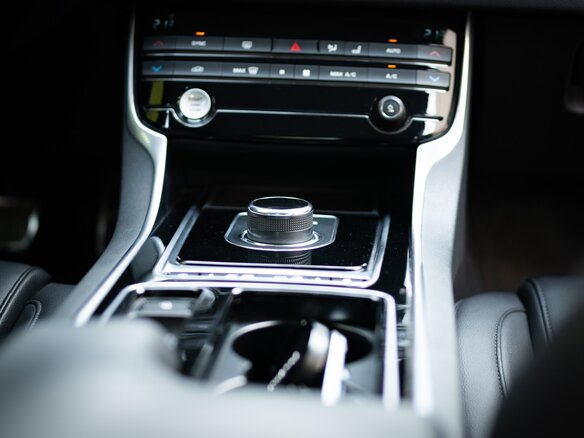 2017 Jaguar XF II, синий, 3500000 рублей - вид 18