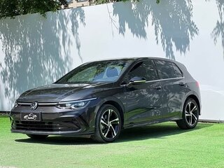 2022 Volkswagen Golf VIII, чёрный, 1850000 рублей, вид 3