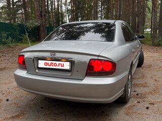 2007 Hyundai Sonata ТагАЗ IV (EF) Рестайлинг, серебристый, 435000 рублей, вид 3
