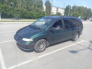 1996 Chrysler Town & Country III, зелёный, 480000 рублей, вид 2