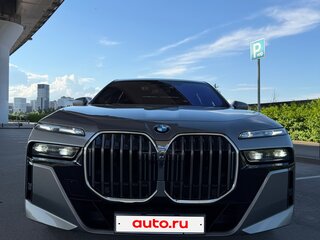 2023 BMW 7 серии 740d xDrive VII (G70), серый, 10800000 рублей, вид 4