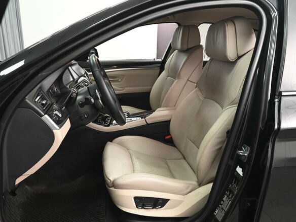 2011 BMW 5 серии 530d xDrive VI (F10/F11/F07), чёрный - вид 9