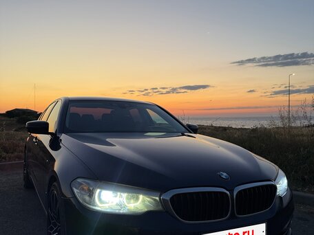 2018 BMW 5 серии 520d VII (G30/G31/G38), синий, 2190000 рублей, вид 1