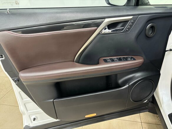 2018 Lexus RX 300 IV, белый, 3990000 рублей - вид 6