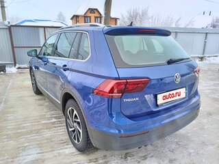 2018 Volkswagen Tiguan II, синий, 1800000 рублей, вид 3