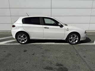 2007 Alfa Romeo 147 I Рестайлинг, белый, 690000 рублей, вид 4
