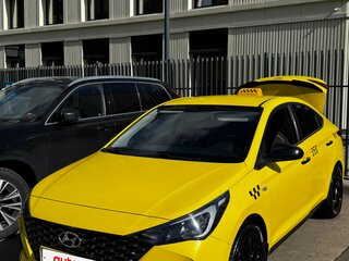 2021 Hyundai Solaris II Рестайлинг, жёлтый, 1650000 рублей, вид 3