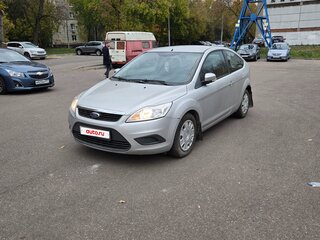 2010 Ford Focus II Рестайлинг, серебристый, 800000 рублей, вид 5