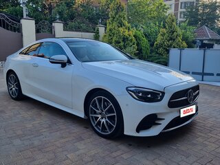 2021 Mercedes-Benz E-Класс 200 V (W213, S213, C238) Рестайлинг, белый, 6000000 рублей, вид 3