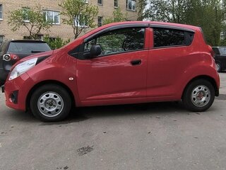 2013 Chevrolet Spark III, красный, 555000 рублей, вид 2