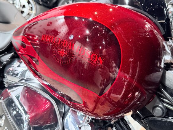 2017 Harley-Davidson Street Glide, красный, 1999000 рублей - вид 24