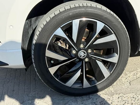2022 Skoda Karoq DSG7 I, белый, 2400000 рублей - вид 20