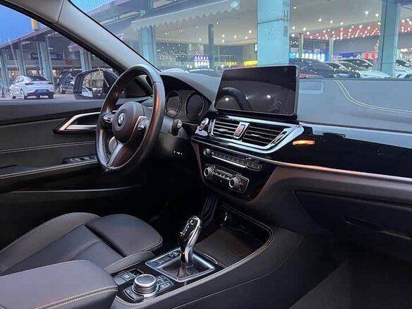 2023 BMW 1 серии 120i III (F52) Рестайлинг, белый, 1415333 рублей - вид 12