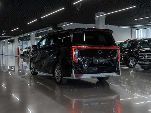2026 GAC Trumpchi M8 Master Edition II, чёрный, 5850000 рублей - вид 4