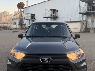 2022 Lada (ВАЗ) Niva Travel I, серый, 1050000 рублей, вид 1