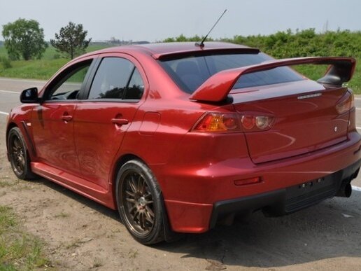 2008 Mitsubishi Lancer Evolution X, красный, 5250000 рублей - вид 2