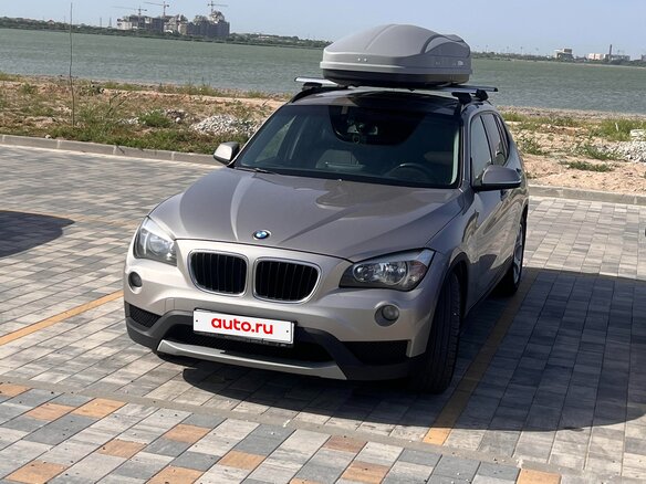 2013 BMW X1 18i I (E84) Рестайлинг, бежевый, 1300000 рублей - вид 1