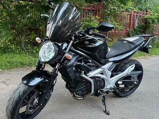 Suzuki SFV 400 Gladius