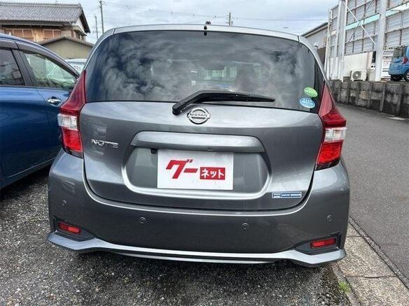 2019 Nissan Note II Рестайлинг, серый, 775000 рублей - вид 4