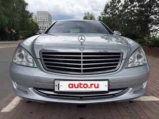 2008 Mercedes-Benz S-Класс 450 V (W221), серебристый, 2600000 рублей, вид 3