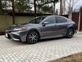 2022 Toyota Camry VIII (XV70) Рестайлинг, серый, 2799999 рублей - вид 2