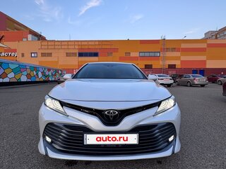 2018 Toyota Camry VIII (XV70), белый, 2450000 рублей, вид 5