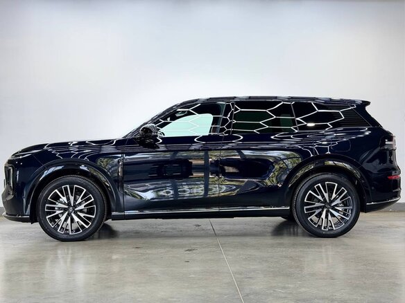 2026 Changan Qiyuan Q07 31.7 kWh, синий, 3495000 рублей - вид 7