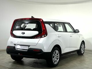 2019 Kia Soul III, белый, 1570000 рублей, вид 4