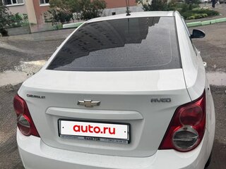 2014 Chevrolet Aveo II, белый, 650000 рублей, вид 5