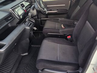 2015 Honda Stepwgn V, белый, 1650000 рублей, вид 5