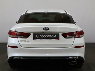 2019 Kia Optima IV Рестайлинг, белый, 1899000 рублей, вид 5