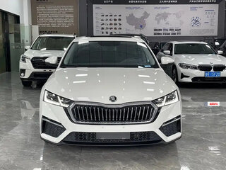 2022 Skoda Octavia IV (A8), белый, 1600012 рублей, вид 2