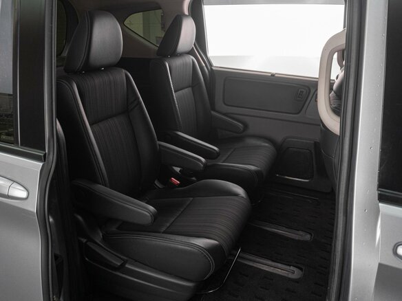 2019 Honda Freed II, серый, 1739000 рублей - вид 9