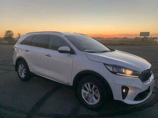 2018 Kia Sorento III Prime Рестайлинг, белый, 2275000 рублей, вид 4