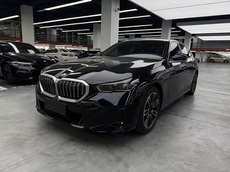 BMW 5 серии VIII (G60/G61/G68)