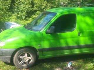 1999 Peugeot Partner I, зелёный, 285000 рублей, вид 4
