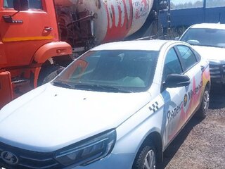 2024 Lada (ВАЗ) Vesta I Рестайлинг (NG), белый, 1000000 рублей, вид 1