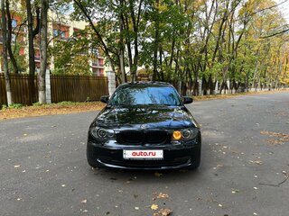 2011 BMW 1 серии 118i I (E81/E82/E87/E88) Рестайлинг, чёрный, 700000 рублей, вид 3