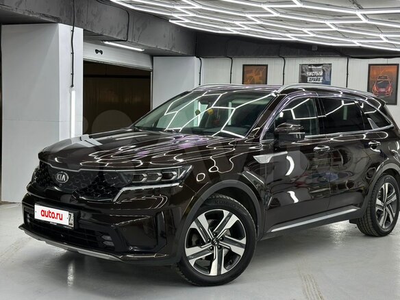 2020 Kia Sorento IV, коричневый, 3550000 рублей