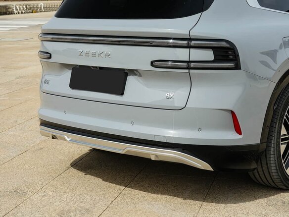 2026 Zeekr 8X 70 kWh, серебристый, 11000000 рублей - вид 13