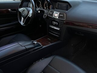 2013 Mercedes-Benz E-Класс 200 IV (W212, S212, C207) Рестайлинг, чёрный, 1600000 рублей, вид 2