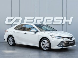 2019 Toyota Camry VIII (XV70), белый, 2690000 рублей, вид 1