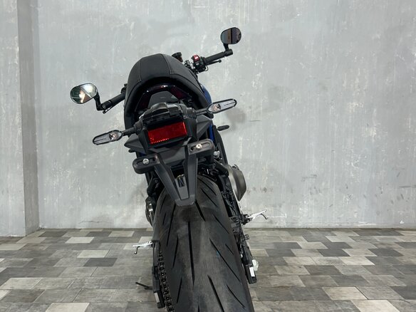 2022 Yamaha XSR900, синий, 1015000 рублей - вид 10